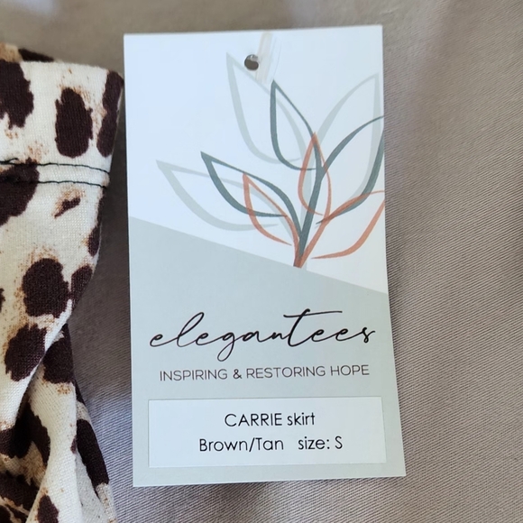 CARRIE cheetah print pencil skirt in Brown/Tan - Picture 2 of 4